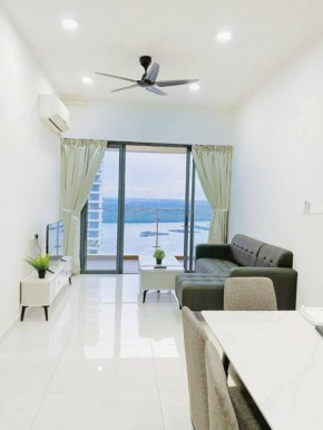 Minimalist CGDB 2R2B high rise seaview
